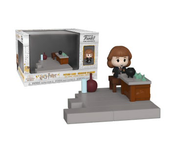 Hermione Granger with Potions Class Diorama Mini Moments (PREORDER USR) из фильма Harry Potter
